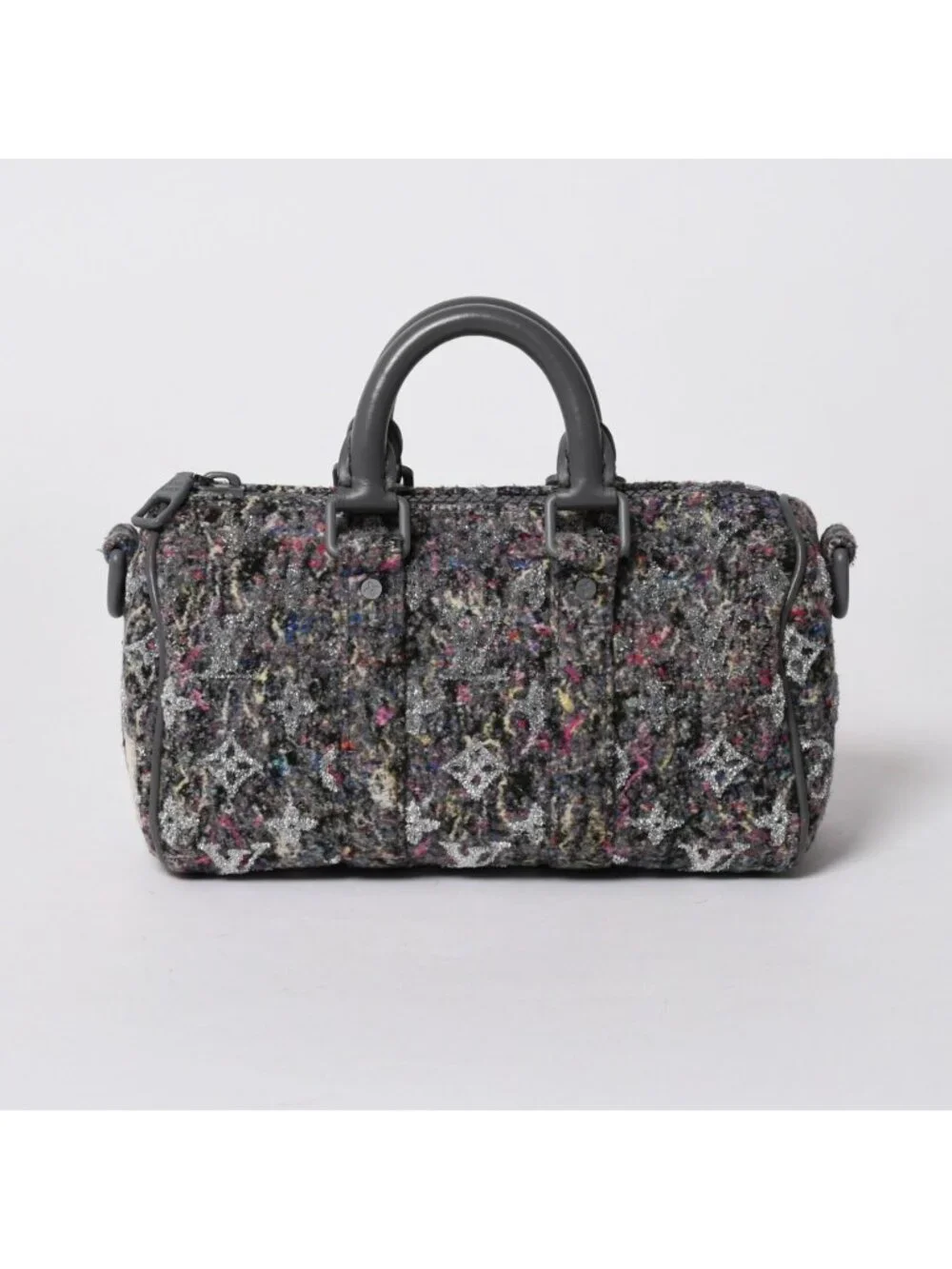 Louis Vuitton storage shown body